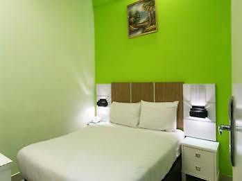 Oyo Rooms Sunway Pyramid Mall Petaling Jaya Ngoại thất bức ảnh